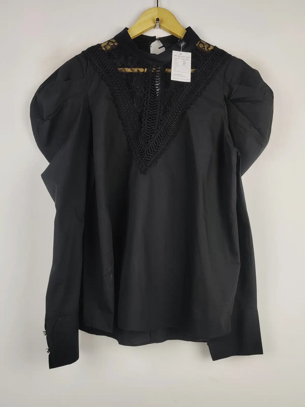 Buy online pre-used pre-loved 100% authentic & Original branded River Island (SWT-5325) available in Pakistan. Top international brands avilable.