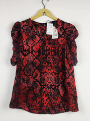 Buy online pre-used pre-loved 100% authentic & Original branded F&F (SWT-5328) available in Pakistan. Top international brands avilable.