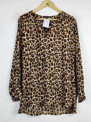 Buy online pre-used pre-loved 100% authentic & Original branded Next (SWT-5333) available in Pakistan. Top international brands avilable.