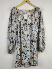 Buy online pre-used pre-loved 100% authentic & Original branded H&M (SWT-5340) available in Pakistan. Top international brands avilable.