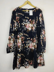 Buy online pre-used pre-loved 100% authentic & Original branded Shein (SWT-5351) available in Pakistan. Top international brands avilable.