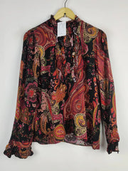 Buy online pre-used pre-loved 100% authentic & Original branded Zara (SWT-5374) available in Pakistan. Top international brands avilable.