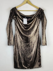 Buy online pre-used pre-loved 100% authentic & Original branded Boohoo (SWT-5375) available in Pakistan. Top international brands avilable.