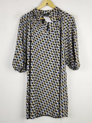 Buy online pre-used pre-loved 100% authentic & Original branded Primark (SWT-5378) available in Pakistan. Top international brands avilable.