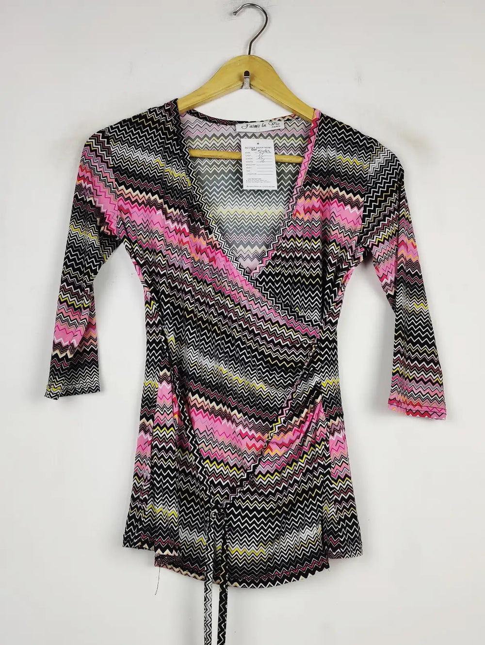 Buy online pre-used pre-loved 100% authentic & Original branded Jaime La Vie (SWT-5492) available in Pakistan. Top international brands avilable.
