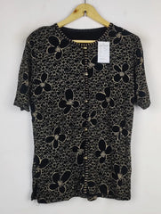Buy online pre-used pre-loved 100% authentic & Original branded Unknown Brand (SWT-5516) available in Pakistan. Top international brands avilable.