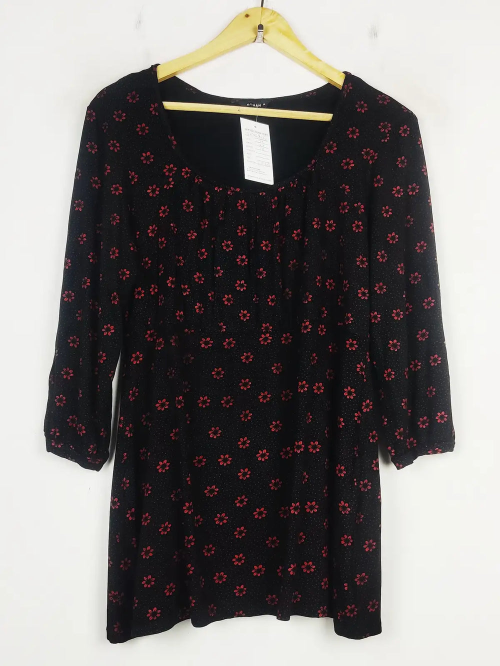 Buy online pre-used pre-loved 100% authentic & Original branded Rioman (SWT-5936) available in Pakistan. Top international brands avilable.