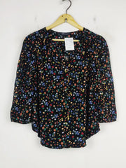 Buy online pre-used pre-loved 100% authentic & Original branded Marks & Spencer (SWT-5943) available in Pakistan. Top international brands avilable.