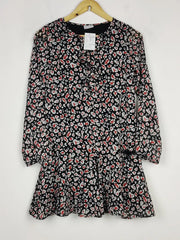 Buy online pre-used pre-loved 100% authentic & Original branded I Love Girlswear (SWT-6108) available in Pakistan. Top international brands avilable.