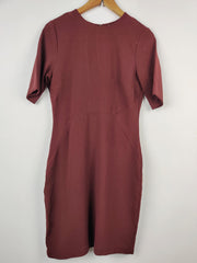 Buy online pre-used pre-loved 100% authentic & Original branded H&M (SWT-611) available in Pakistan. Top international brands avilable.