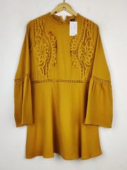 Buy online pre-used pre-loved 100% authentic & Original branded Boohoo (SWT-6145) available in Pakistan. Top international brands avilable.