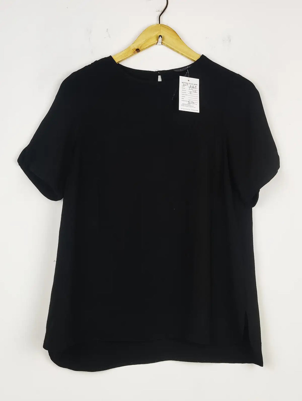Buy online pre-used pre-loved 100% authentic & Original branded Primark (SWT-6167) available in Pakistan. Top international brands avilable.