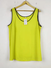 Buy online pre-used pre-loved 100% authentic & Original branded Unknown Brand (SWT-6267) available in Pakistan. Top international brands avilable.