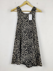 Buy online pre-used pre-loved 100% authentic & Original branded Asos (SWT-6276) available in Pakistan. Top international brands avilable.