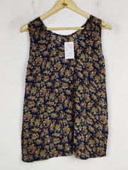 Buy online pre-used pre-loved 100% authentic & Original branded Unknown Brand (SWT-6330) available in Pakistan. Top international brands avilable.
