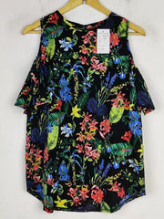Buy online pre-used pre-loved 100% authentic & Original branded Pep&Co (SWT-6340) available in Pakistan. Top international brands avilable.