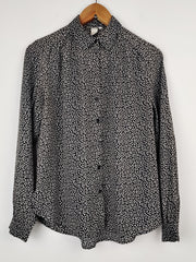 Buy online pre-used pre-loved 100% authentic & Original branded H&M (SWT-635) available in Pakistan. Top international brands avilable.