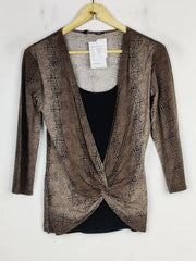 Buy online pre-used pre-loved 100% authentic & Original branded Dunnes Stores (SWT-6371) available in Pakistan. Top international brands avilable.