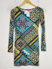 Buy online pre-used pre-loved 100% authentic & Original branded Boohoo (SWT-6439) available in Pakistan. Top international brands avilable.