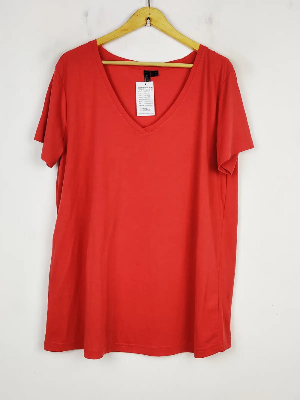 Buy online pre-used pre-loved 100% authentic & Original branded Rainbow (SWT-6448) available in Pakistan. Top international brands avilable.