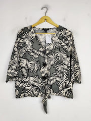 Buy online pre-used pre-loved 100% authentic & Original branded Primark (SWT-6490) available in Pakistan. Top international brands avilable.