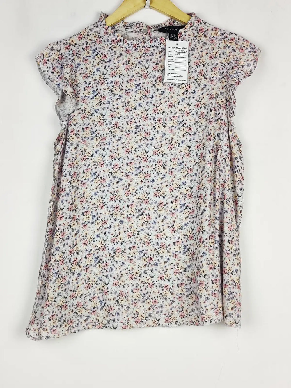 Buy online pre-used pre-loved 100% authentic & Original branded New Look (SWT-6522) available in Pakistan. Top international brands avilable.