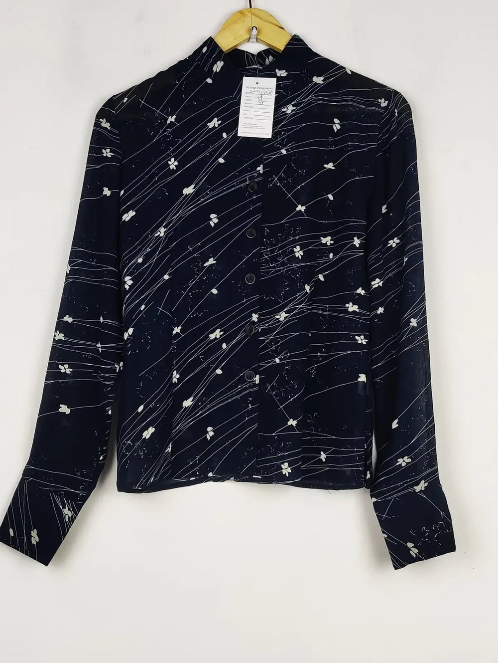 Buy online pre-used pre-loved 100% authentic & Original branded Unknown Brand (SWT-6558) available in Pakistan. Top international brands avilable.