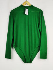 Buy online pre-used pre-loved 100% authentic & Original branded Shein (SWT-6572) available in Pakistan. Top international brands avilable.