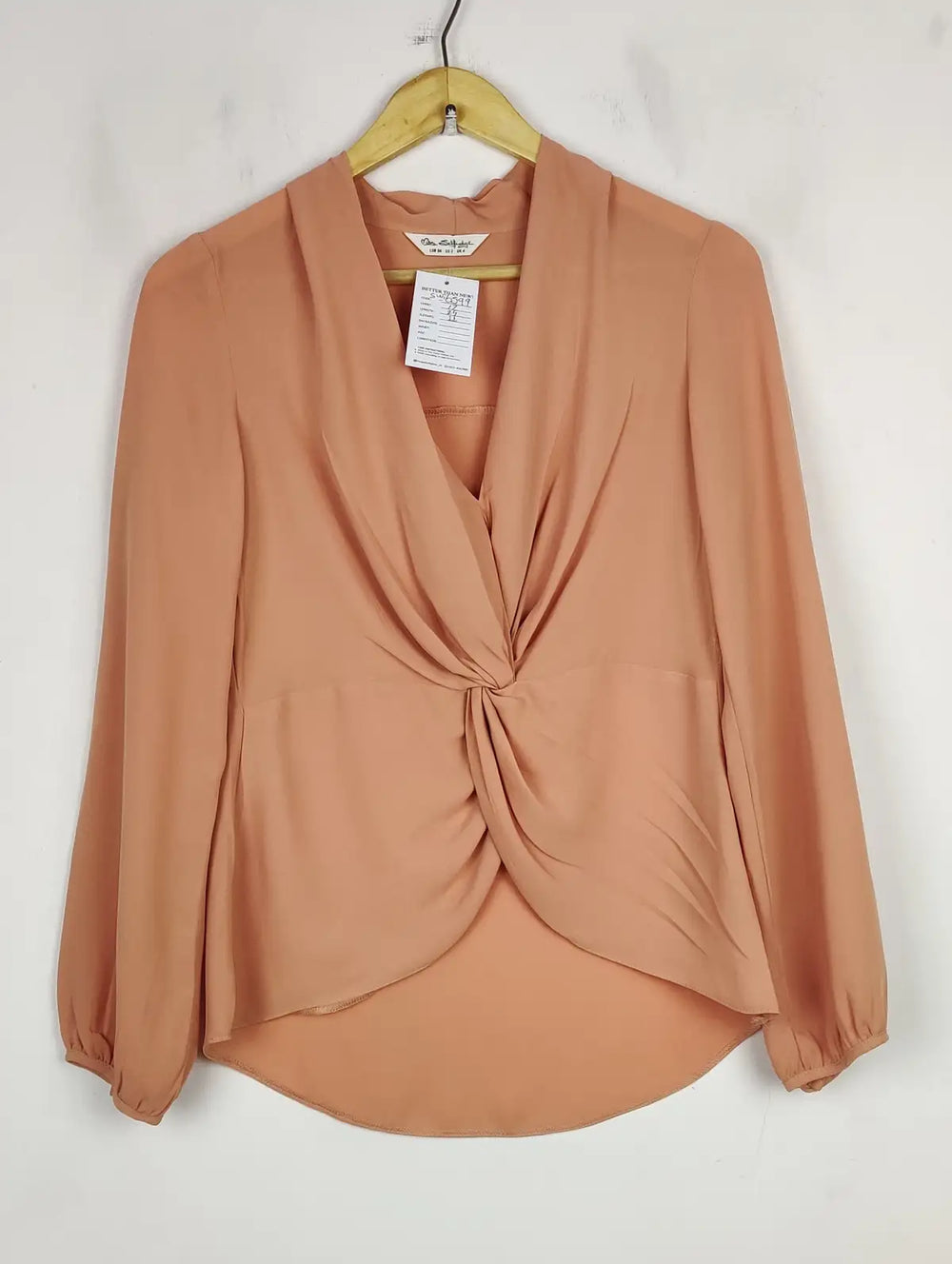 Buy online pre-used pre-loved 100% authentic & Original branded Miss Selfridge (SWT-6599) available in Pakistan. Top international brands avilable.