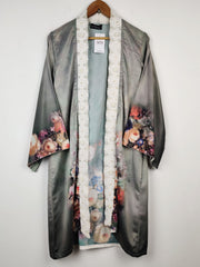 Buy online pre-used pre-loved 100% authentic & Original branded Lyall Porc (SWT-660) available in Pakistan. Top international brands avilable.