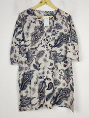 Buy online pre-used pre-loved 100% authentic & Original branded Mark & Spencer (SWT-6647) available in Pakistan. Top international brands avilable.