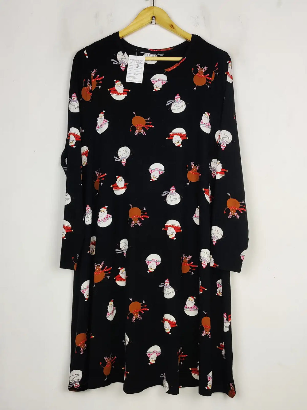 Buy online pre-used pre-loved 100% authentic & Original branded Unknown Brand (SWT-6692) available in Pakistan. Top international brands avilable.