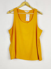 Buy online pre-used pre-loved 100% authentic & Original branded Primark (SWT-6748) available in Pakistan. Top international brands avilable.