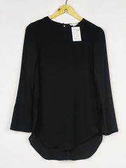 Buy online pre-used pre-loved 100% authentic & Original branded H&M (SWT-6768) available in Pakistan. Top international brands avilable.