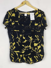 Buy online pre-used pre-loved 100% authentic & Original branded Next (SWT-6789) available in Pakistan. Top international brands avilable.
