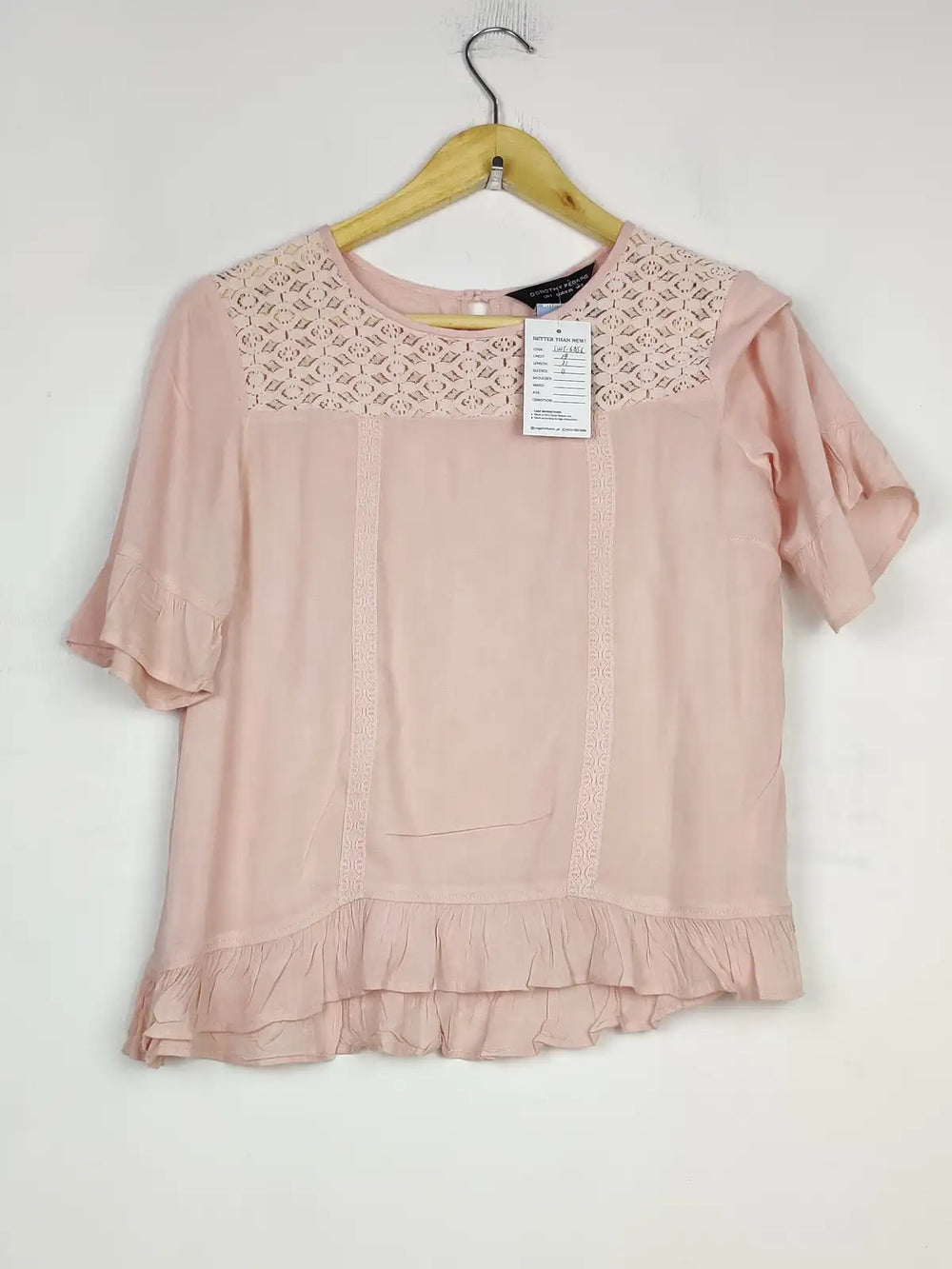 Buy online pre-used pre-loved 100% authentic & Original branded Dorothy Perkins (SWT-6856) available in Pakistan. Top international brands avilable.