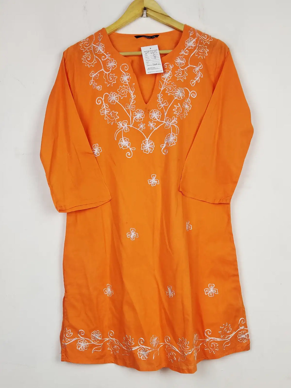 Buy online pre-used pre-loved 100% authentic & Original branded Just Casual (SWT-6917) available in Pakistan. Top international brands avilable.