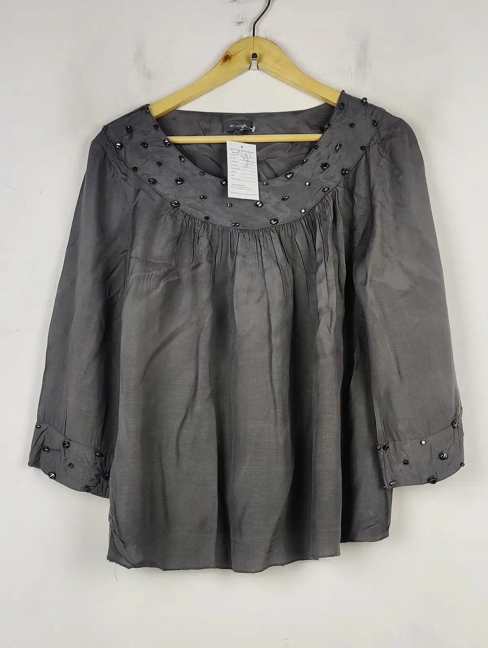 Buy online pre-used pre-loved 100% authentic & Original branded Et Vous (SWT-7183) available in Pakistan. Top international brands avilable.