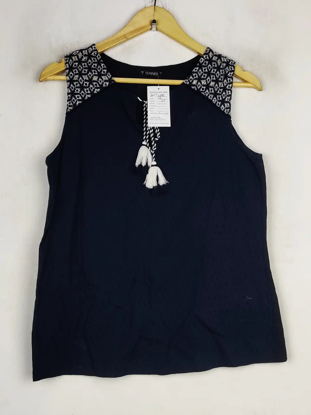 Buy online pre-used pre-loved 100% authentic & Original branded Dunnes Store (SWT-7298) available in Pakistan. Top international brands avilable.