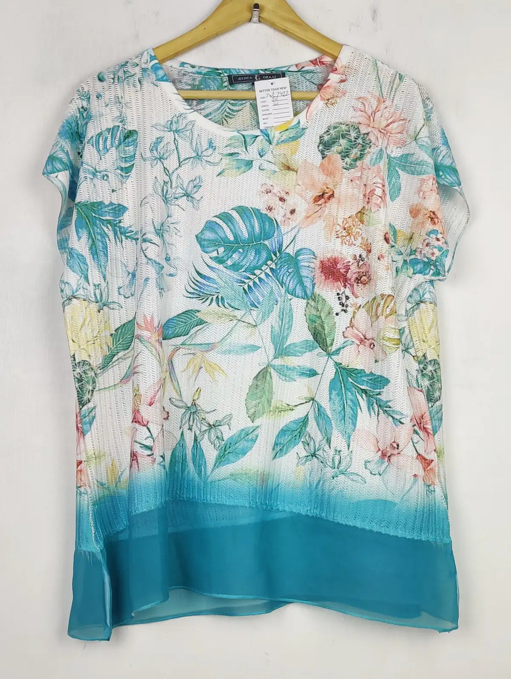 Buy online pre-used pre-loved 100% authentic & Original branded Jessica Graaf (SWT-7422) available in Pakistan. Top international brands avilable.