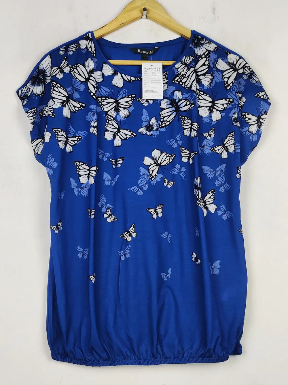 Buy online pre-used pre-loved 100% authentic & Original branded Bonmarche (SWT-7489) available in Pakistan. Top international brands avilable.