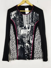 Buy online pre-used pre-loved 100% authentic & Original branded Brandtex (SWT-7501) available in Pakistan. Top international brands avilable.