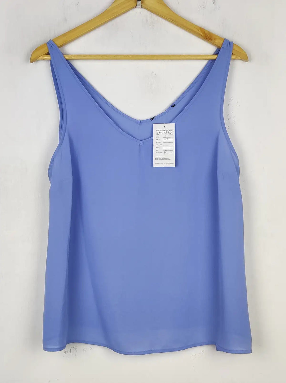 Buy online pre-used pre-loved 100% authentic & Original branded Unknown Brand (SWT-7523) available in Pakistan. Top international brands avilable.