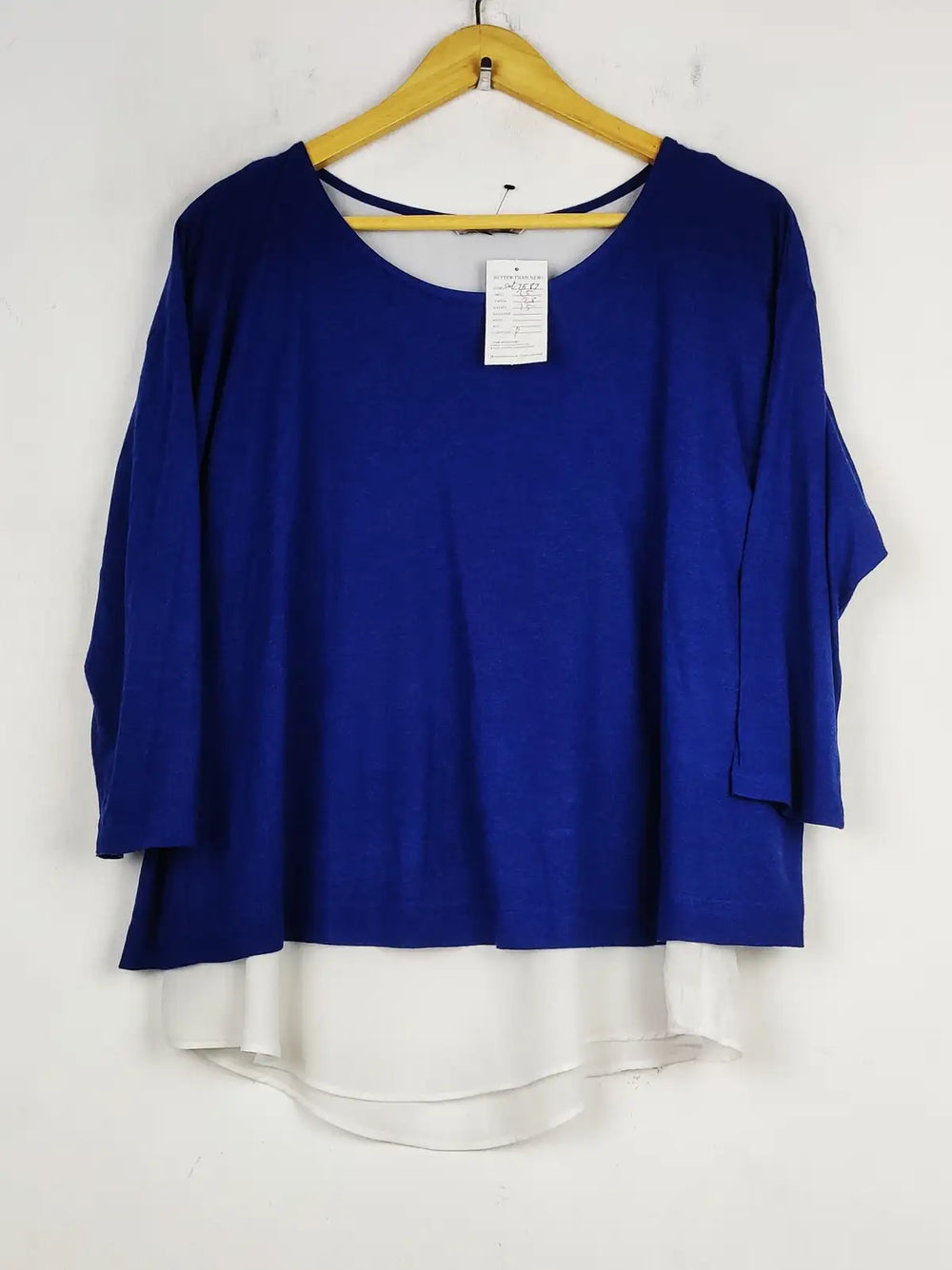Buy online pre-used pre-loved 100% authentic & Original branded Marks & Spencer (SWT-7587) available in Pakistan. Top international brands avilable.