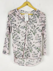 Buy online pre-used pre-loved 100% authentic & Original branded H&M (SWT-7618) available in Pakistan. Top international brands avilable.