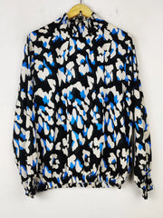 Buy online pre-used pre-loved 100% authentic & Original branded Primark (SWT-7704) available in Pakistan. Top international brands avilable.
