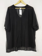 Buy online pre-used pre-loved 100% authentic & Original branded H&M (SWT-7711) available in Pakistan. Top international brands avilable.