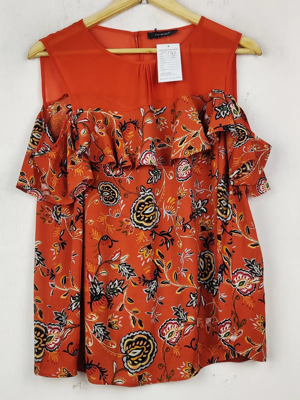 Buy online pre-used pre-loved 100% authentic & Original branded Primark (SWT-7714) available in Pakistan. Top international brands avilable.