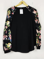 Buy online pre-used pre-loved 100% authentic & Original branded Shein (SWT-7751) available in Pakistan. Top international brands avilable.