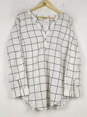 Buy online pre-used pre-loved 100% authentic & Original branded George (SWT-7789) available in Pakistan. Top international brands avilable.